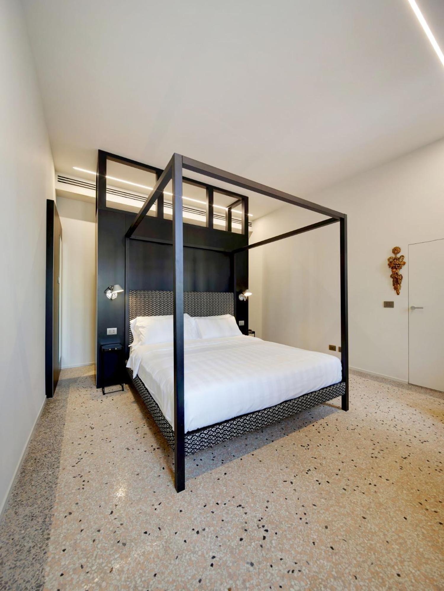 Palazzina Riva Apartment เวนิส ภายนอก รูปภาพ